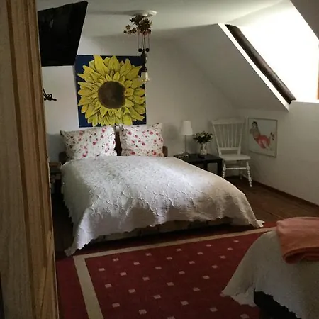 Vendégház Három Huszár Köveskal
